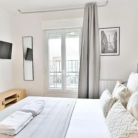 Proche De Paris - Apartment *